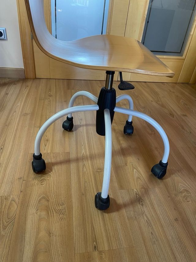 Silla de oficina madera y metal