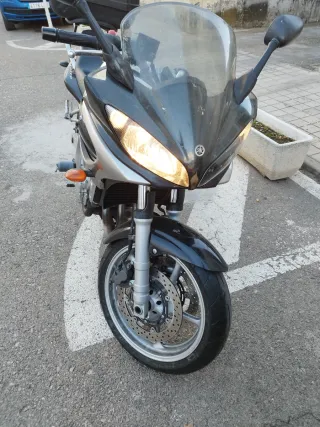 Yamaha FZ6 2004