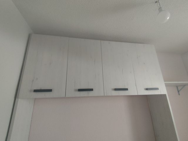 Dormitorio juvenil madera blanca/gris