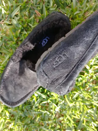 Mocasines UGG Peluche Negro Talla 36