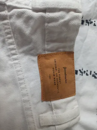 Vaqueros cortos blancos MOM