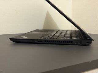 Lenovo Thinkpad T490 Negro/Gris