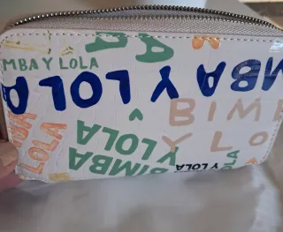 Bimba y Lola Billetera Beige Nueva