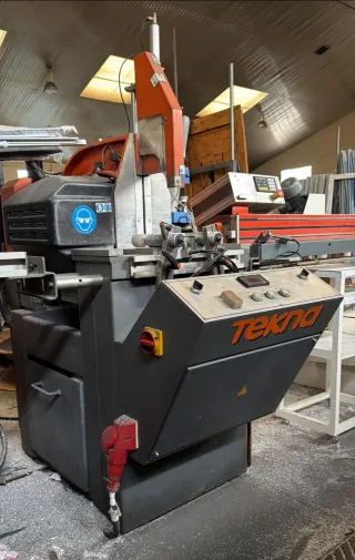 Tronzadora un cabezal Tekna  Ubicación ( Madrid)