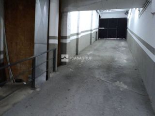 Garaje en venta en Zona Mercat en Rubí