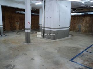 Garaje en venta en Zona Mercat en Rubí