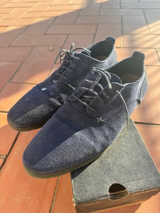 Zapatos ZARA azul marino estilo casual-elegante