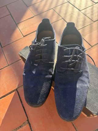 Zapatos ZARA azul marino estilo casual-elegante