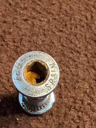 Tornillo Cierre Tija Sillín Zeus