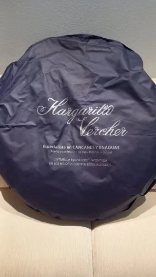 Espectacular traje de fallera multicolor amarillo