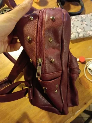 Zaino donna con borchie oro