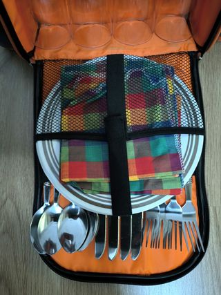 Zaino Picnic Zaino Picnic con tutti gli accessori