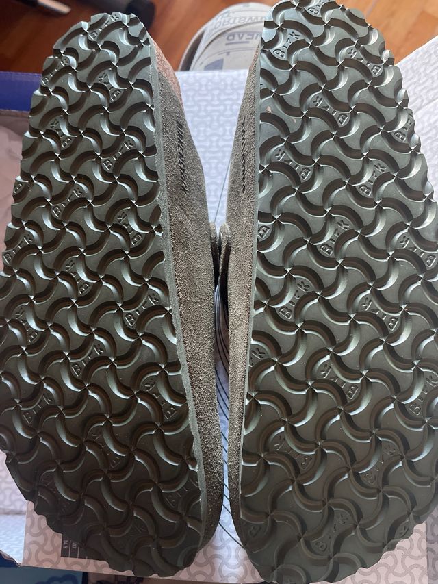 Zuecos Birkenstock Gris Talla 43