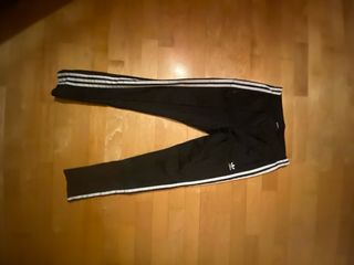 Pantalón Adidas negro con rayas