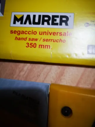 Serrucho y sierra de arco. Ya está rebajado
