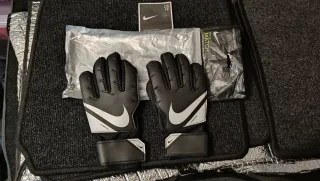 Guantes Nike Fútbol Infantil JR MATCH
