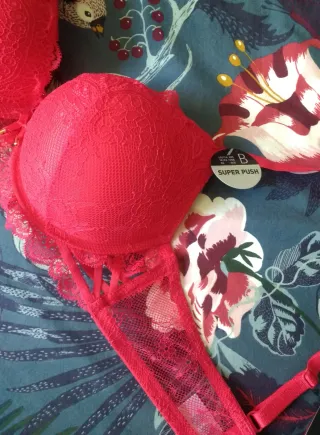 Sujetador Super Push New Yorker Rojo