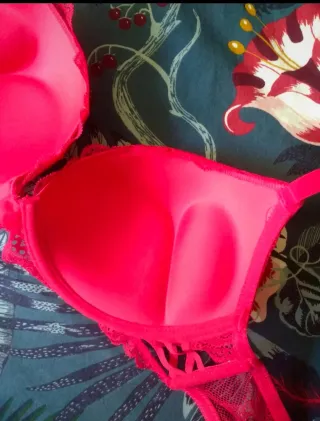 Sujetador Super Push New Yorker Rojo