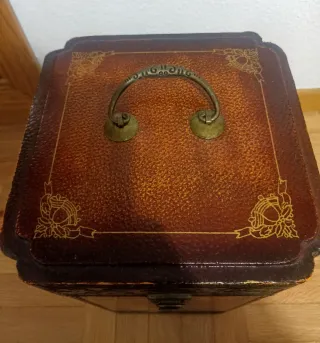 Botellero Madera Artesanal Italiano Marrón Dorado