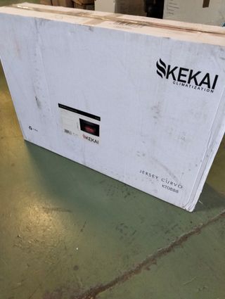 Chimenea Eléctrica 2000 W Kekai Jersey 88x15x56 cm con Simulación de Fuego de Pared Negra