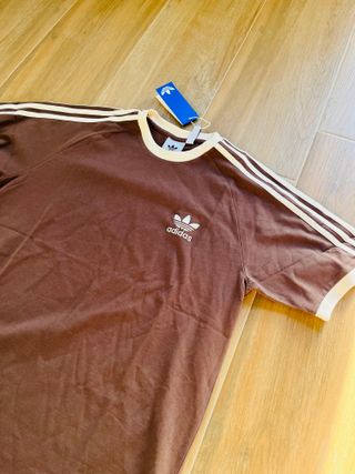 Camiseta Adidas Classics Marrón Talla M