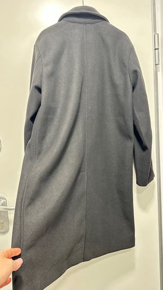 Abrigo Negro Hombre Pull&Bear Talla M hasta un XL