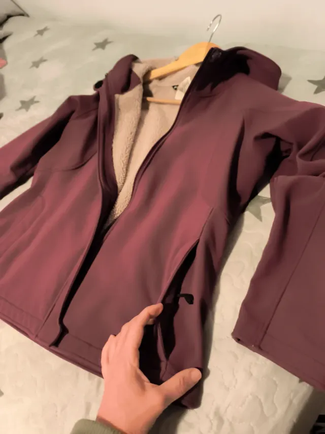 Chaqueta deportiva Quechua morada