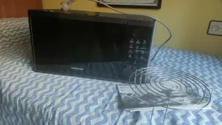 Horno Microondas Samsung 23L con Grill