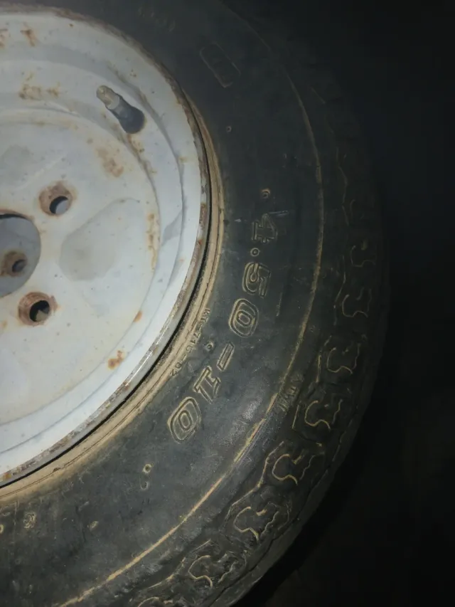 Llantas para remolque.