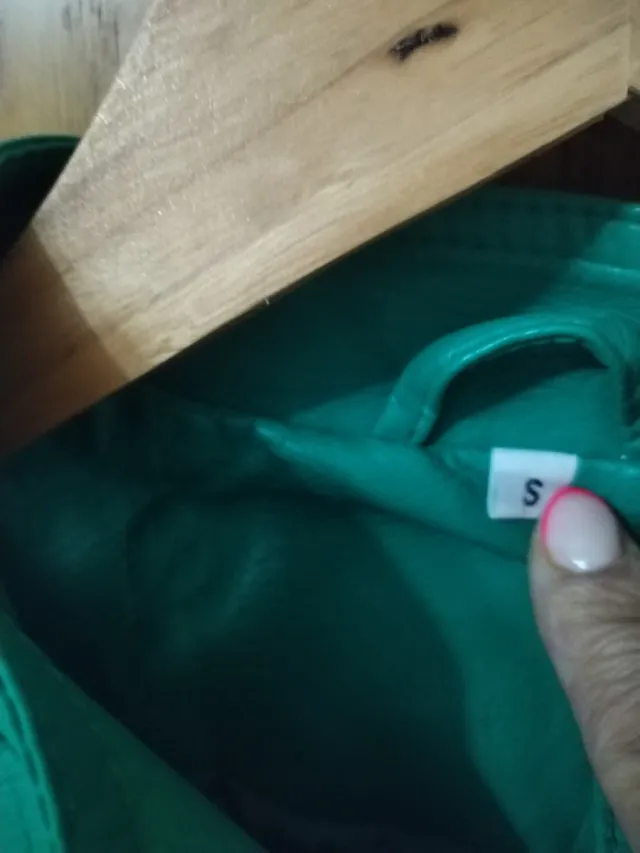 Chaqueta verde elegante talla S.