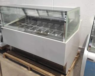Vitrina expositora de helados
