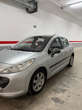 Peugeot 207 - Año 2006