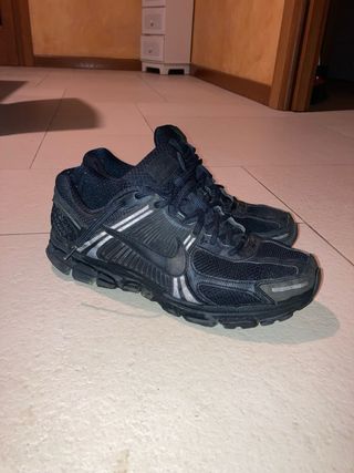 Nike Zoom Vomero 5 Scarpe da Ginnastica Nere