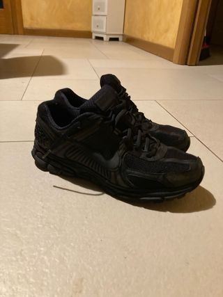 Nike Zoom Vomero 5 Scarpe da Ginnastica Nere