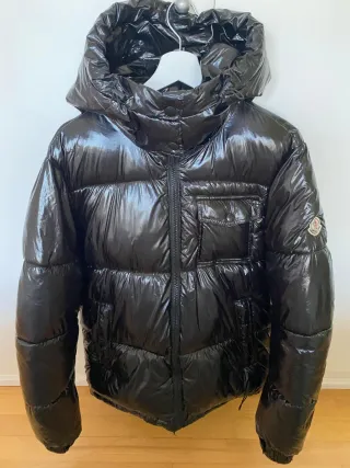 Chaqueta Moncler Negra Brillante