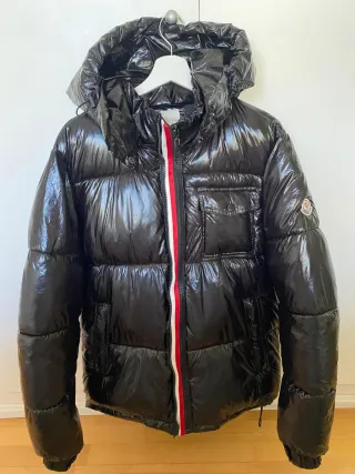 Chaqueta Moncler Negra Brillante