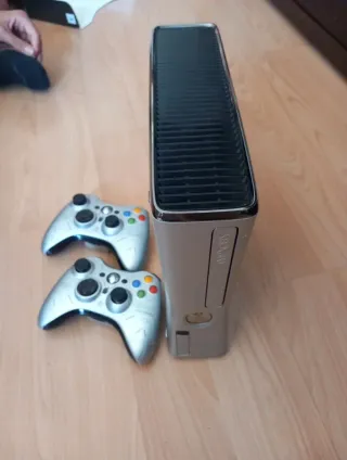 Xbox 360 Slim Halo Reach Ed 250GB