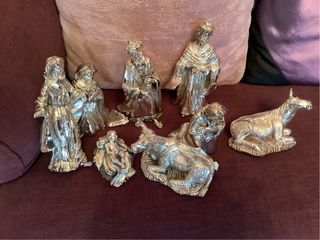 Belén Resina Baño Plata.8 figuras