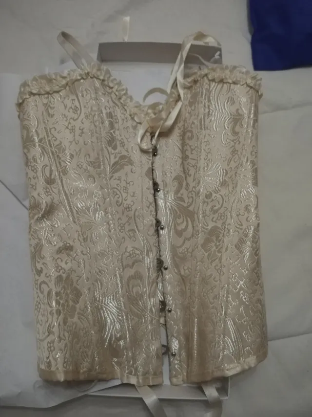 Lencería  CHIL ROSE dorado M nuevo en caja.