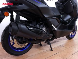 YAMAHA X-MAX 300