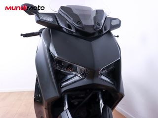 YAMAHA X-MAX 300