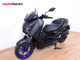 YAMAHA X-MAX 300