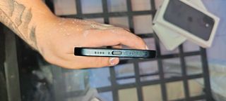 iPhone 16 Plus 128GB Negro/Gris