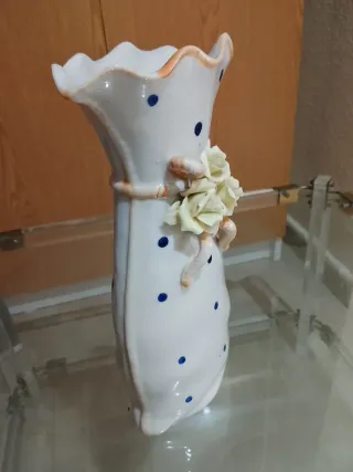 Jarrón Decorativo Azul y Dorado