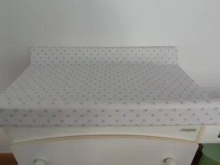 Cambiador Micuna con bañera