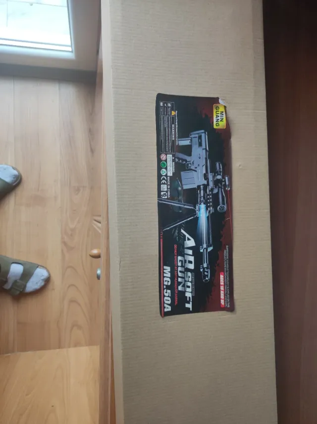 Réplica AR Mág 50A con mira y bípode