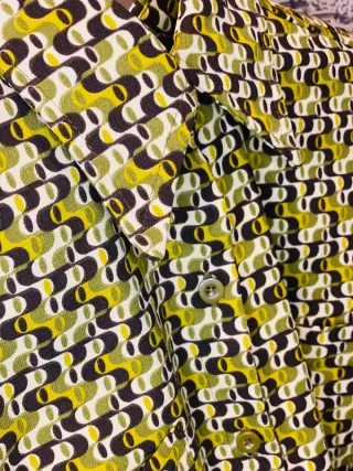 Vestido retro estampado marrón y verde