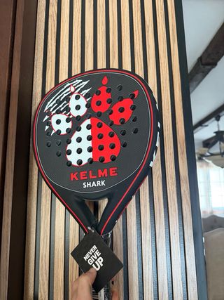 Pala de pádel Kelme Shark