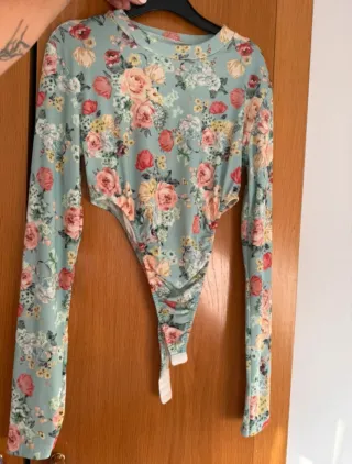 Body floral manga larga