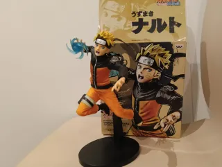 Pack de figuras y mangas de Naruto